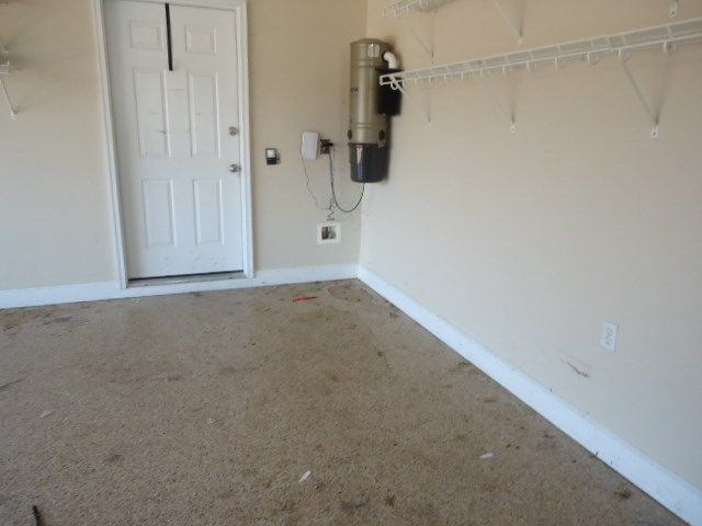 108 Lakeside Dr, Dothan, AL 36301