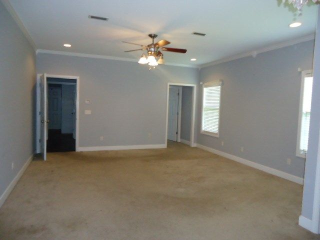 108 Lakeside Dr, Dothan, AL 36301