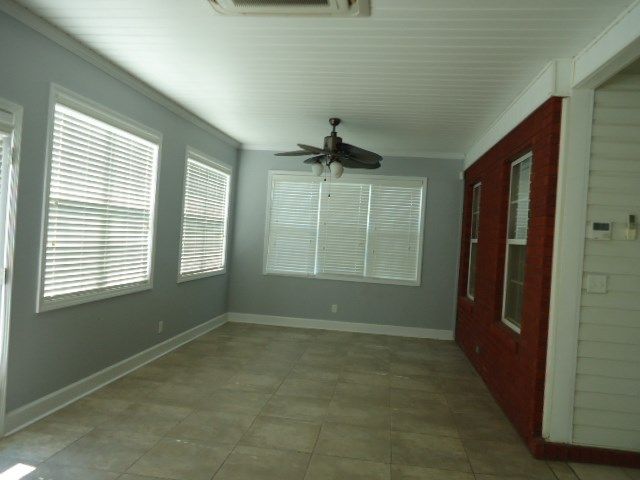 108 Lakeside Dr, Dothan, AL 36301