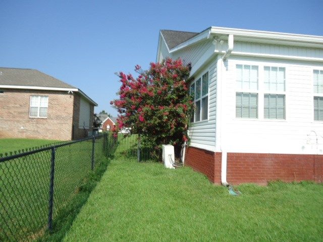 108 Lakeside Dr, Dothan, AL 36301