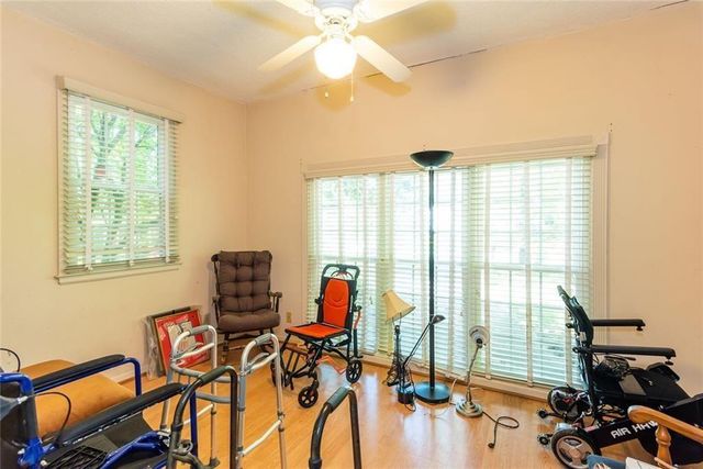 453 N Pineview Court, Decatur, GA 30030