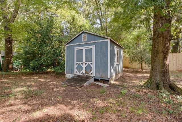 453 N Pineview Court, Decatur, GA 30030