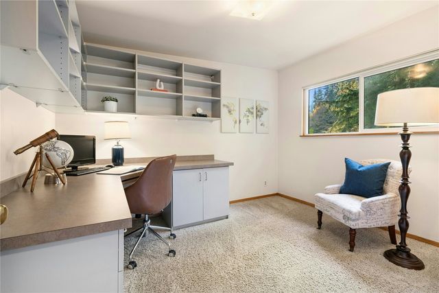 3024 NE 180th Street, Lake Forest Park, WA 98155