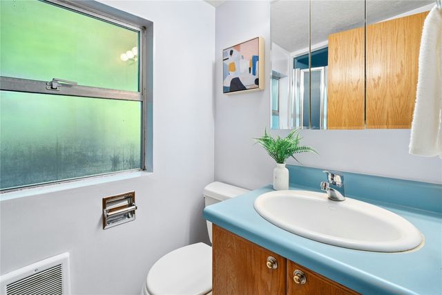 3024 NE 180th Street, Lake Forest Park, WA 98155