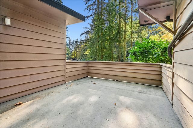 3024 NE 180th Street, Lake Forest Park, WA 98155