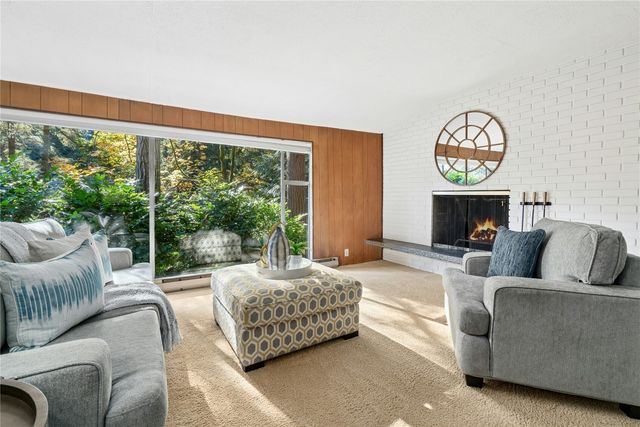 3024 NE 180th Street, Lake Forest Park, WA 98155