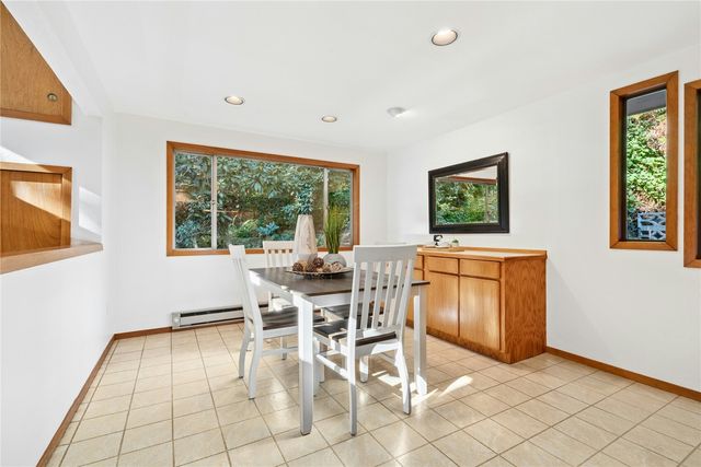 3024 NE 180th Street, Lake Forest Park, WA 98155