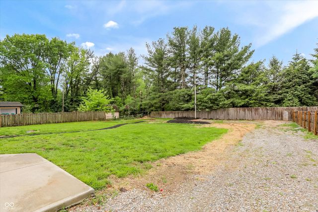 1948 Mullinix Road, Greenwood, IN 46143