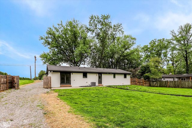 1948 Mullinix Road, Greenwood, IN 46143