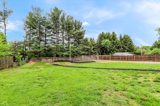 1948 Mullinix Road, Greenwood, IN 46143