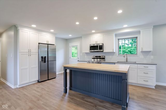 1948 Mullinix Road, Greenwood, IN 46143