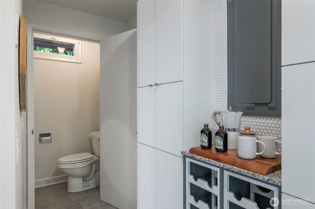 1207 NE 140th Street, Seattle, WA 98125