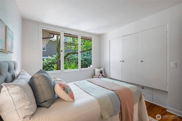1207 NE 140th Street, Seattle, WA 98125