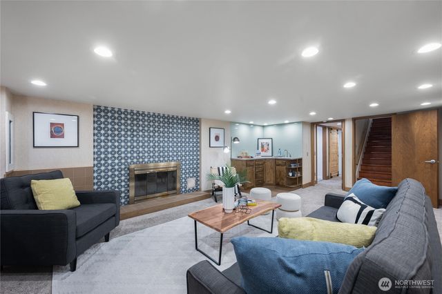 1207 NE 140th Street, Seattle, WA 98125