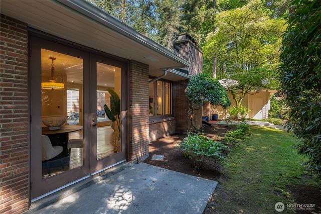 1207 NE 140th Street, Seattle, WA 98125