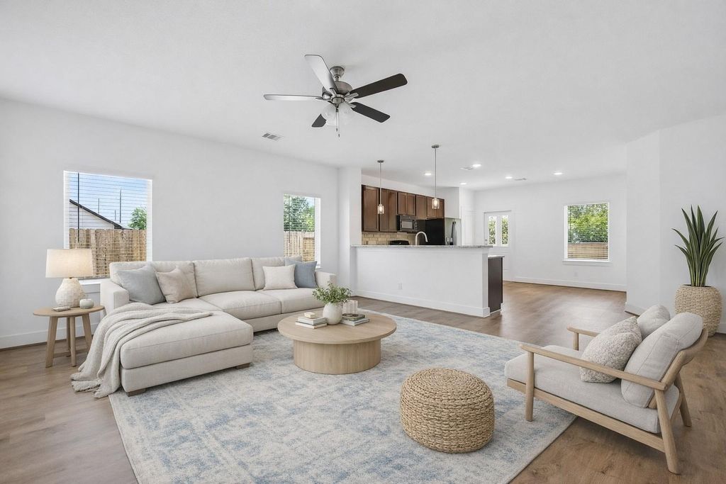 4506 Blue Moutain Laurel, Pinehurst, TX 77362