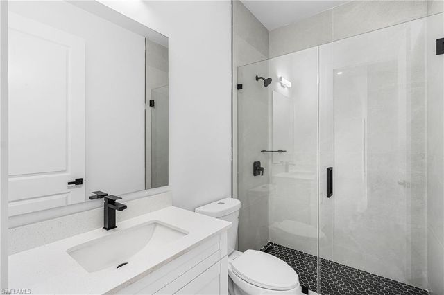 1102 NE 4th PL, Cape Coral, FL 33909