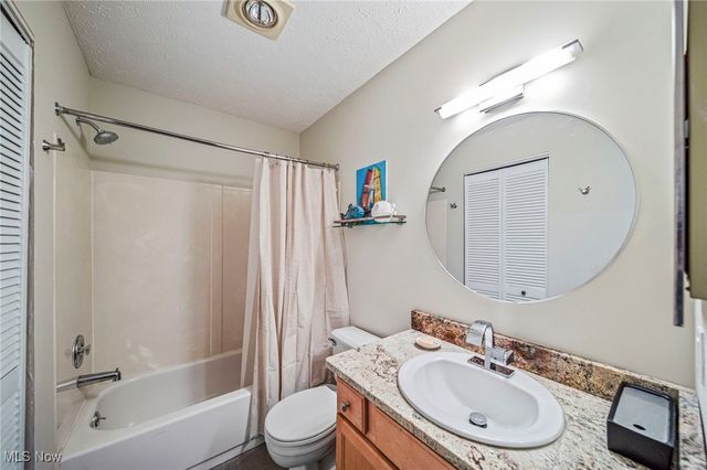 2302 Stoney Run Trail, Broadview Heights, OH 44147