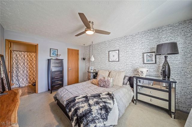 2302 Stoney Run Trail, Broadview Heights, OH 44147