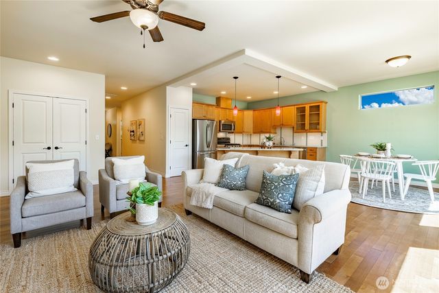 2204 Lopez Street, Bellingham, WA 98229