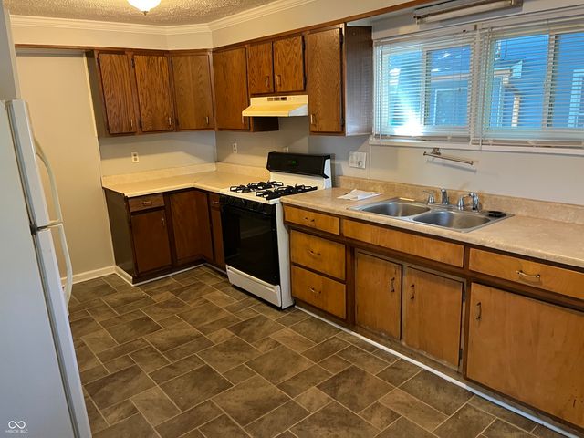 903 W 22nd Street, Anderson, IN 46016