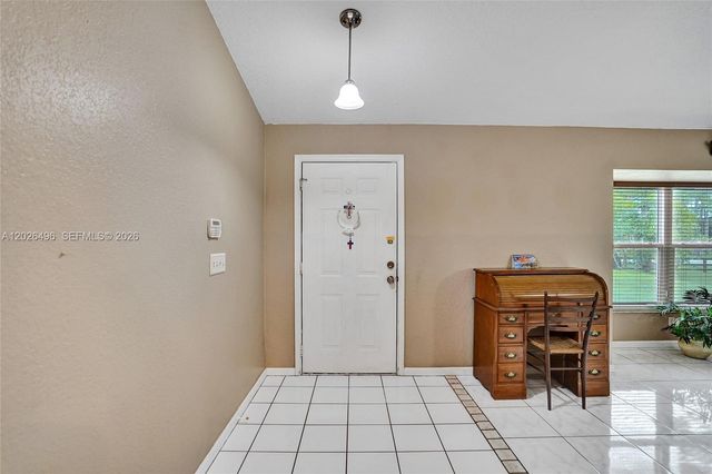 14808 N 69th Street N, Loxahatchee, FL 33470
