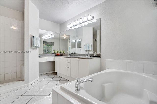 14808 N 69th Street N, Loxahatchee, FL 33470