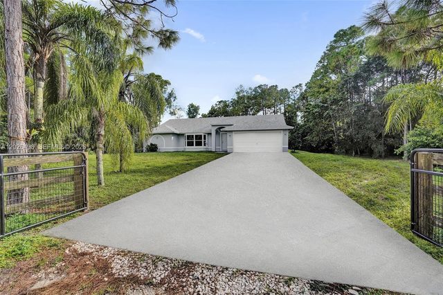 14808 N 69th Street N, Loxahatchee, FL 33470