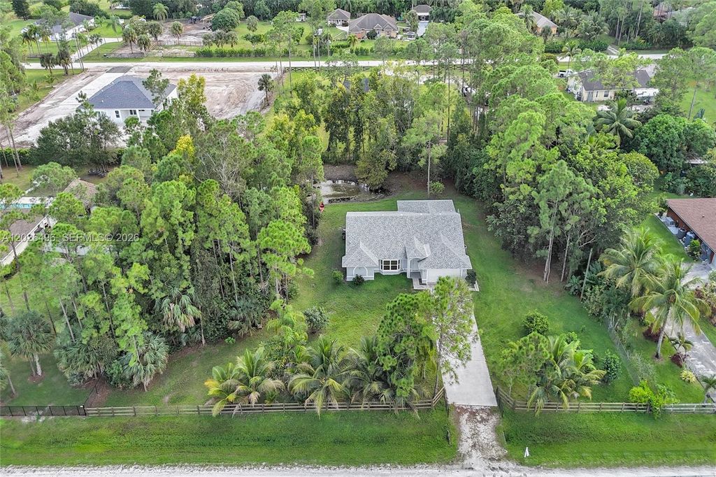 14808 N 69th Street N, Loxahatchee, FL 33470