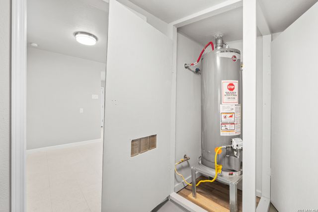 311 S San Joaquin, San Antonio, TX 78237