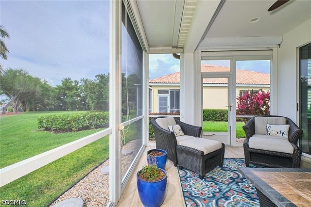 8848 Middlebrook DR, Fort Myers, FL 33908