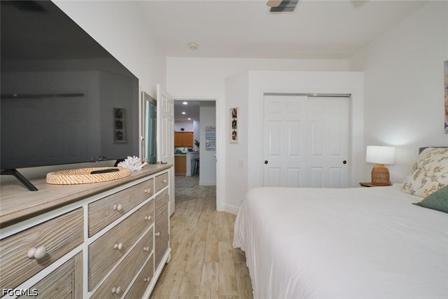 8848 Middlebrook DR, Fort Myers, FL 33908