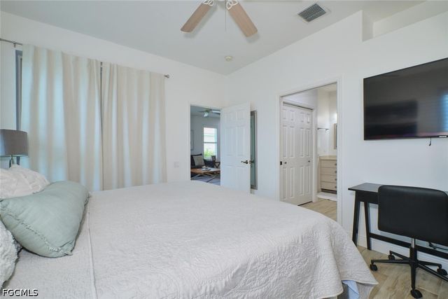 8848 Middlebrook DR, Fort Myers, FL 33908