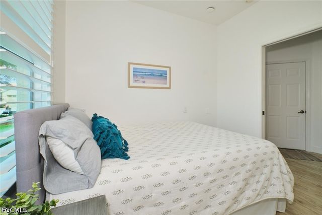 8848 Middlebrook DR, Fort Myers, FL 33908