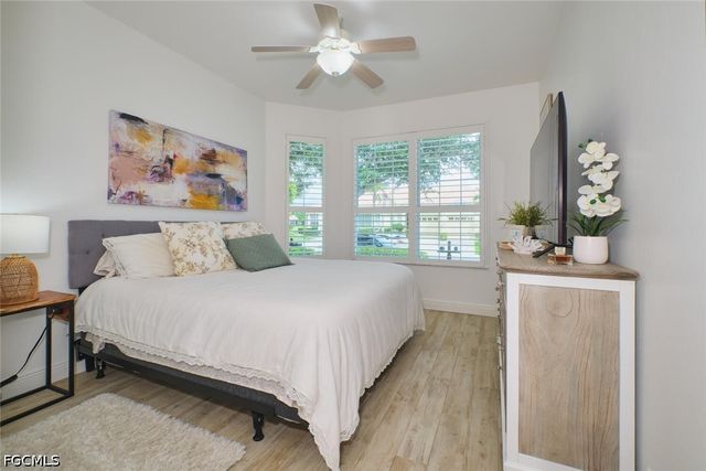 8848 Middlebrook DR, Fort Myers, FL 33908