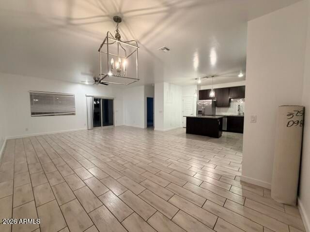 976 E White Wing Drive, Casa Grande, AZ 85122