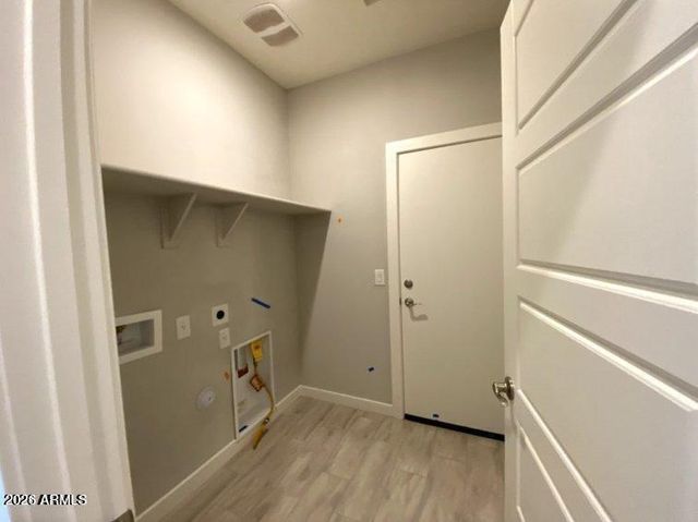 976 E White Wing Drive, Casa Grande, AZ 85122