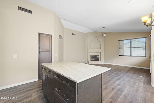 702 E KYLE Drive, Gilbert, AZ 85296