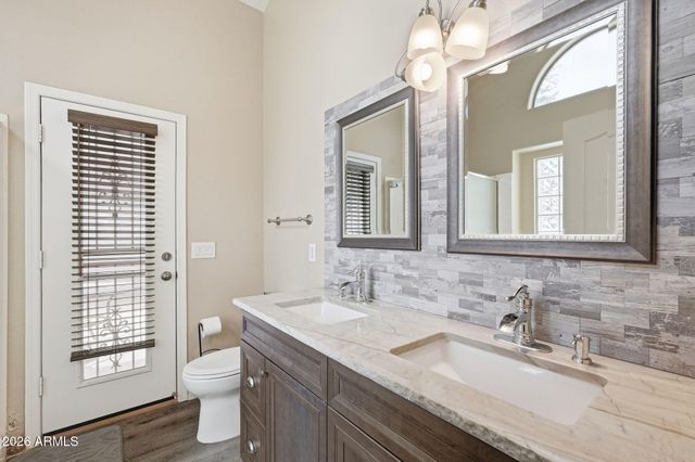 702 E KYLE Drive, Gilbert, AZ 85296