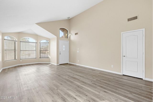 702 E KYLE Drive, Gilbert, AZ 85296