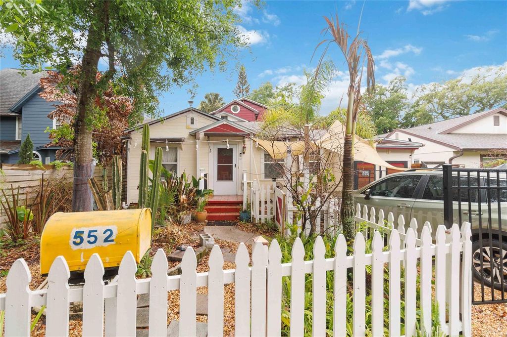 Image 1 of property listing at 552 W WINTER PARK STREET, Orlando, FL 32804