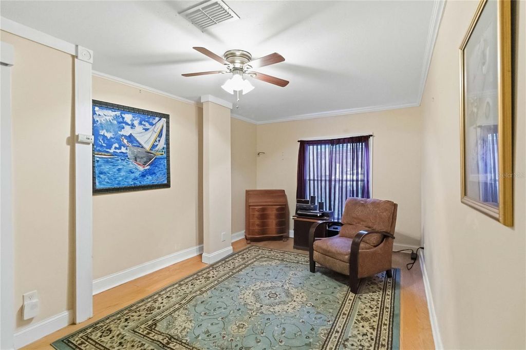 Image 8 of property listing at 552 W WINTER PARK STREET, Orlando, FL 32804