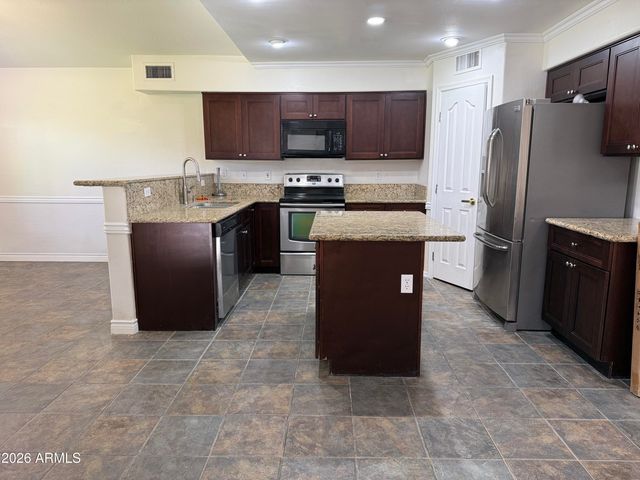 518 W Scott Avenue, Gilbert, AZ 85233