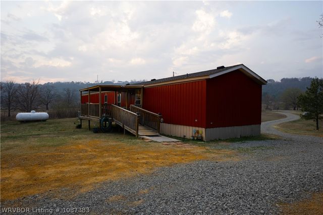 34350 Pleasant Valley Road, Wister, OK 74966