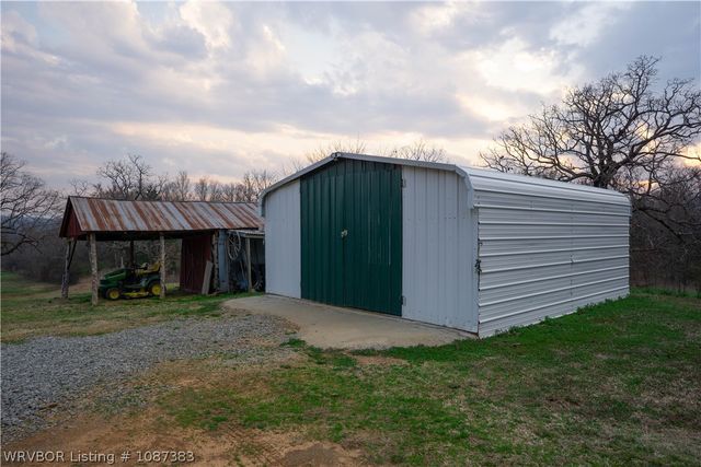 34350 Pleasant Valley Road, Wister, OK 74966