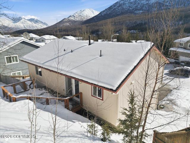 19311 Trail Bay Drive, Eagle River, AK 99577