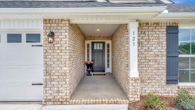 113 Sidney Ruth Drive, New Market, AL 35761