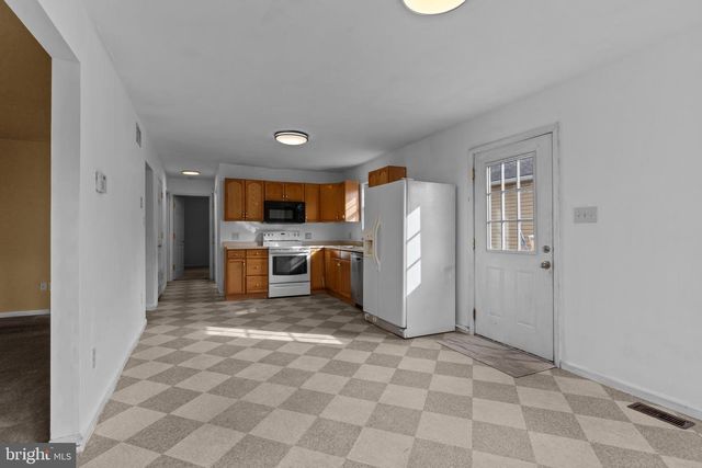 912 PARKER STREET, Langhorne, PA 19047