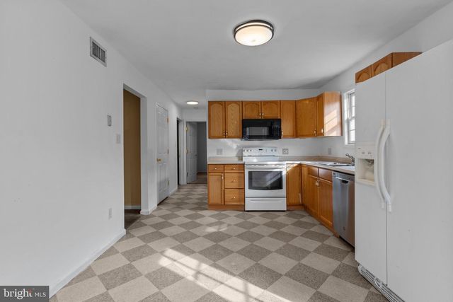 912 PARKER STREET, Langhorne, PA 19047