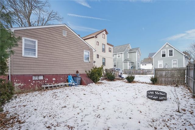 15 Job Street, Providence, RI 02904